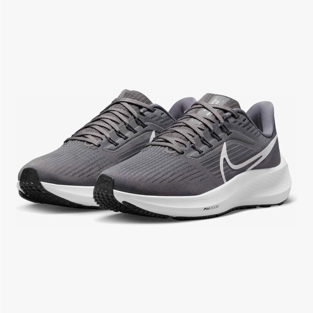 Nike Women’s Pegasus 39 Grey Sneakers